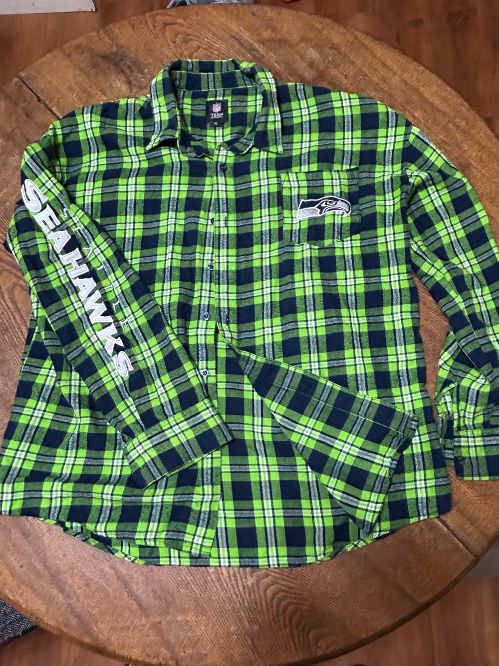 NFL Seattle Seahawks Green & Navy Plaid Button-Down Shirt